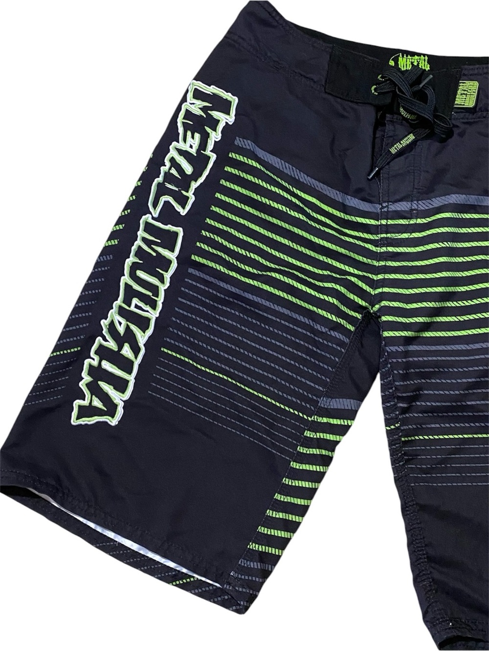 Metal Mulisha Board Shorts Mens 30 Black Green Skull Y2K Skater Surf Swim - Picture 2 of 8